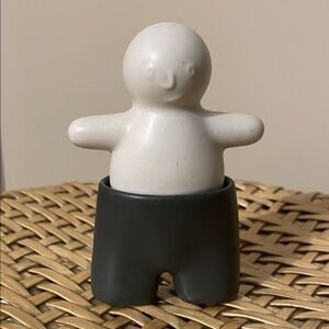 Salt and pants shakers by Fred